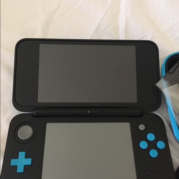 Nitendo DS - Picture 2 of 4